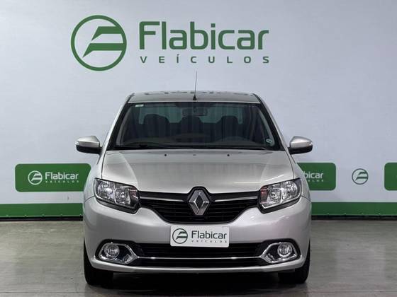 RENAULT LOGAN 1.6 DYNAMIQUE 8V FLEX 4P AUTOMATIZADO